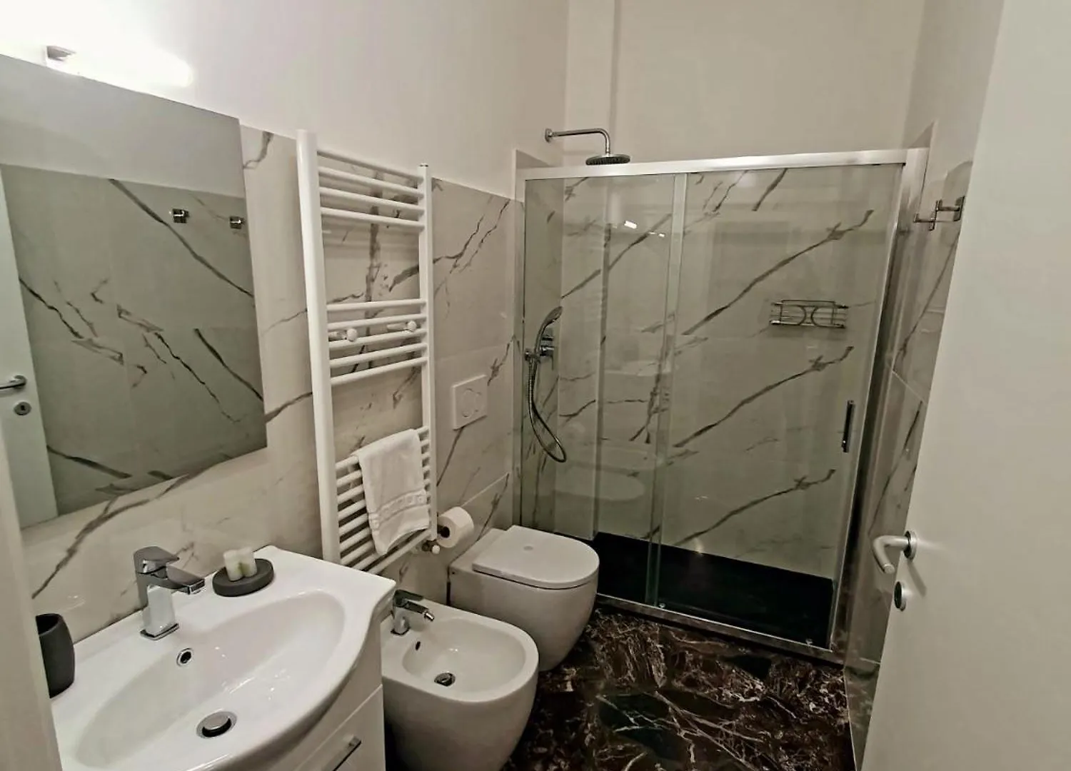 Apartment Firenze Bliss Apartment, Elegante Appartamento Centrale Con 3 Bagni